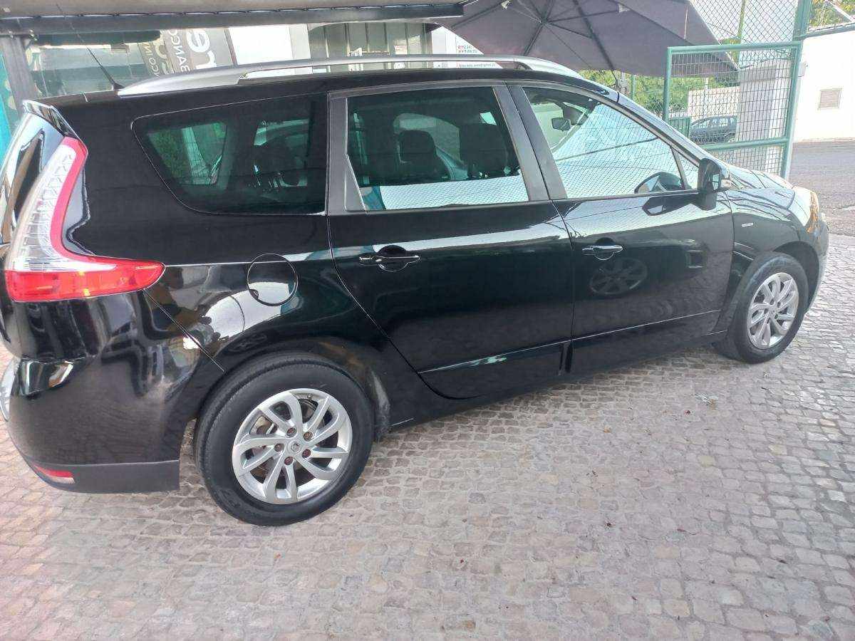 renault-grand-scenic-2015-diesel-1600cc