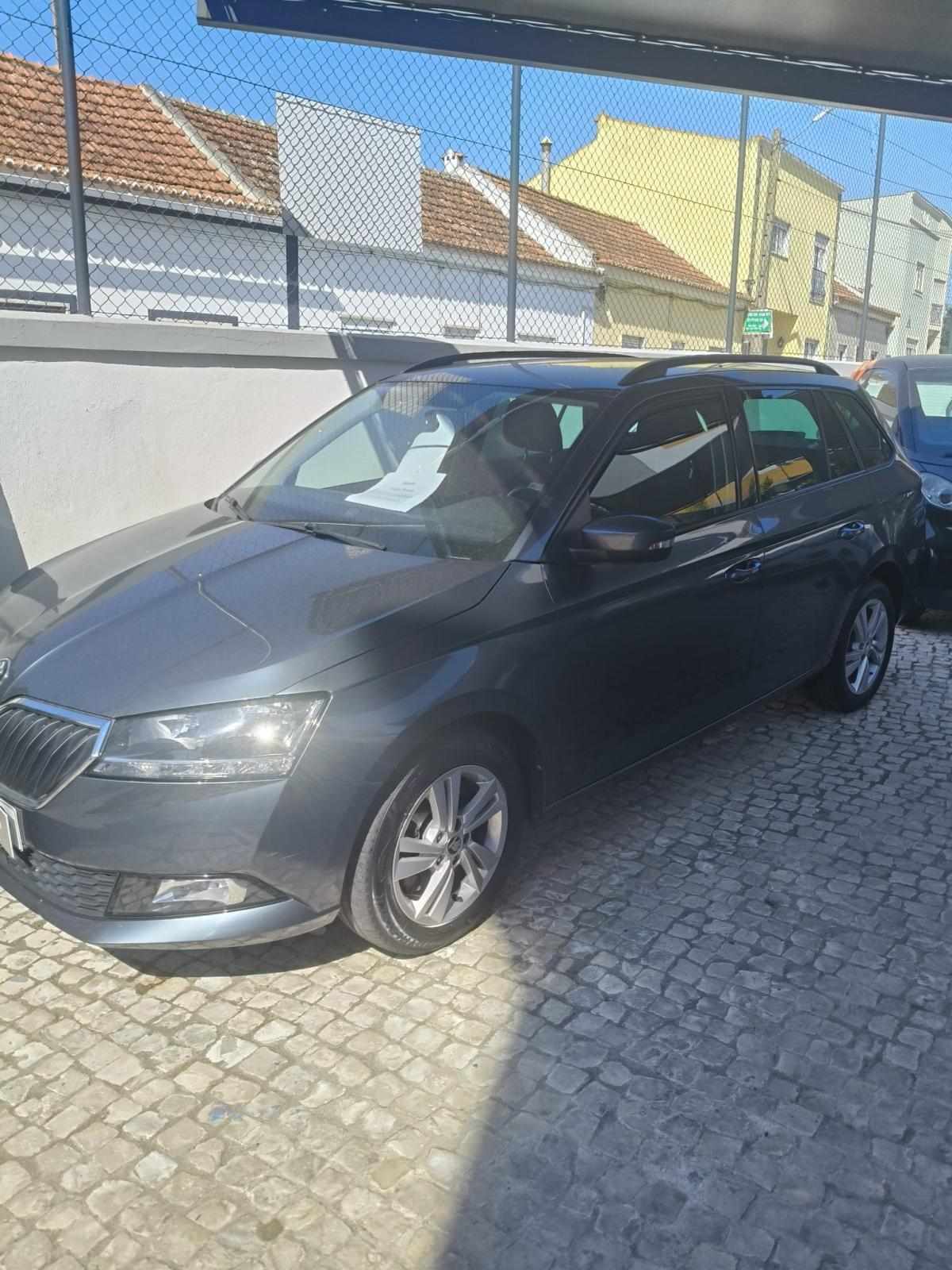 skoda-fabia-2021-gasolina-999cc