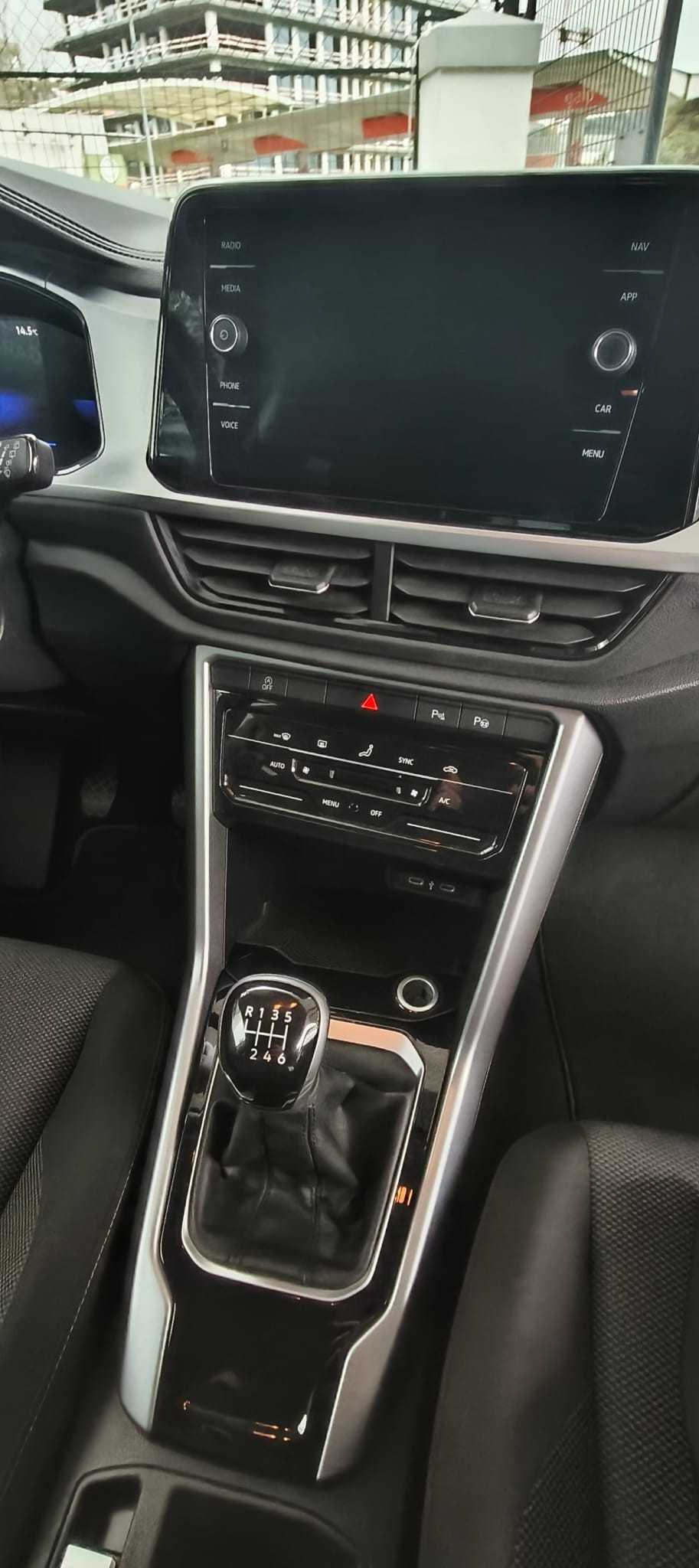 volkswagen-t-roc-2024-gasolina-999cc