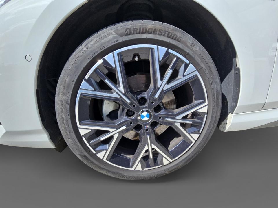 bmw-serie-1-2025-gasolina-1499cc