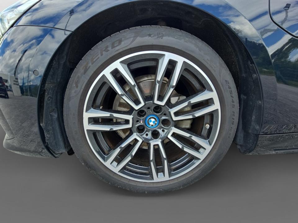 bmw-serie-5-2025-hibrido-1998cc
