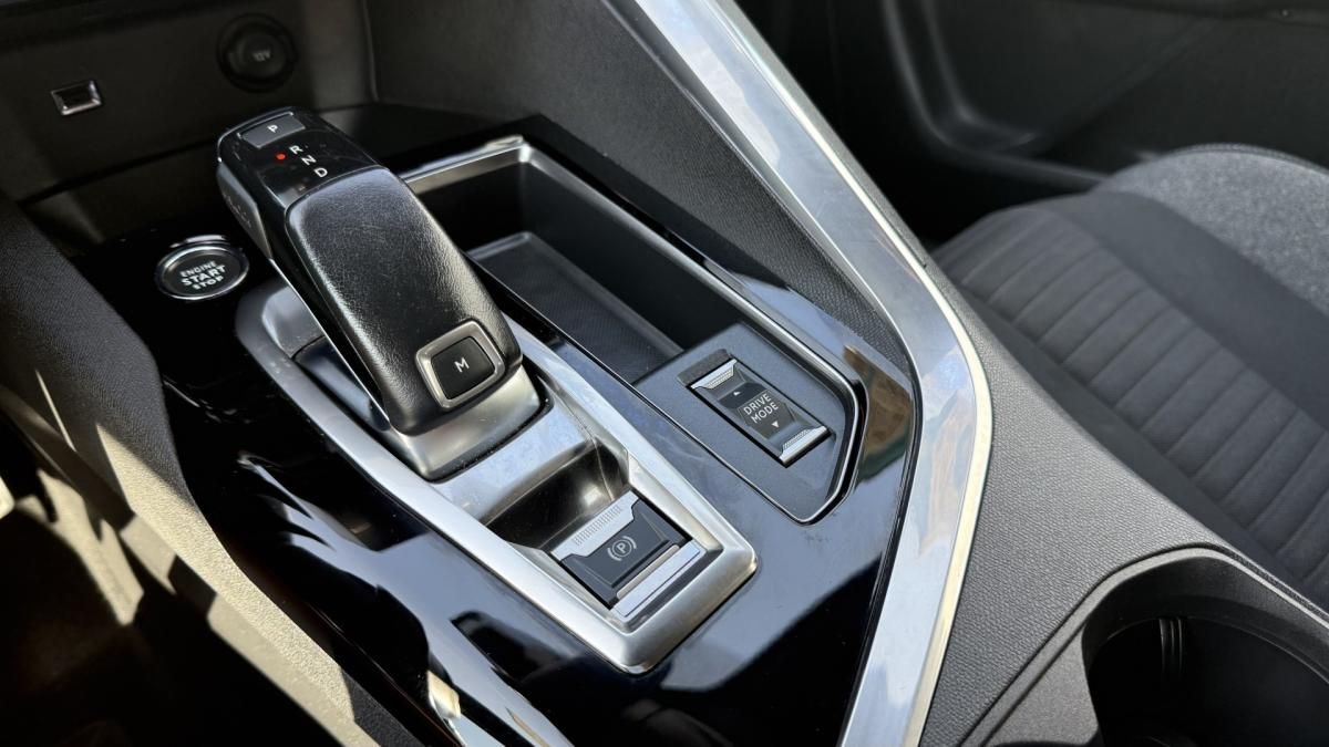 peugeot-3008-2023-gasolina-1199cc