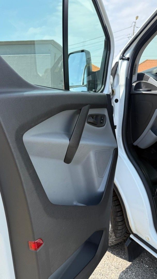 ford-transit-custom-2013-diesel-2198cc