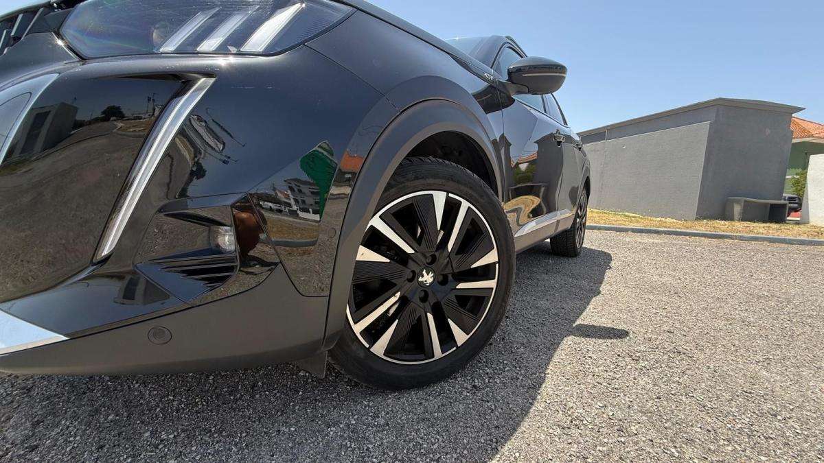 peugeot-2008-2021-gasolina-1199cc