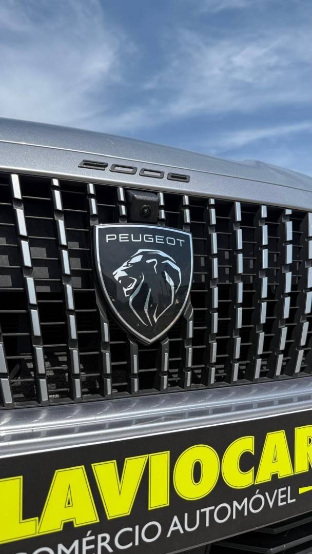peugeot-2008-2023-gasolina-1199cc