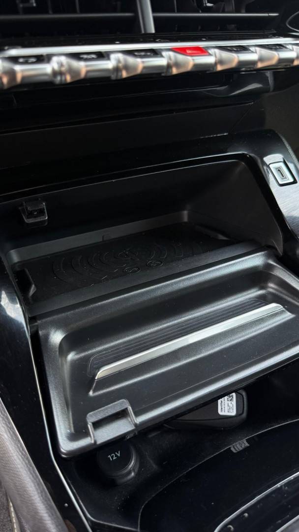 peugeot-2008-2023-gasolina-1199cc