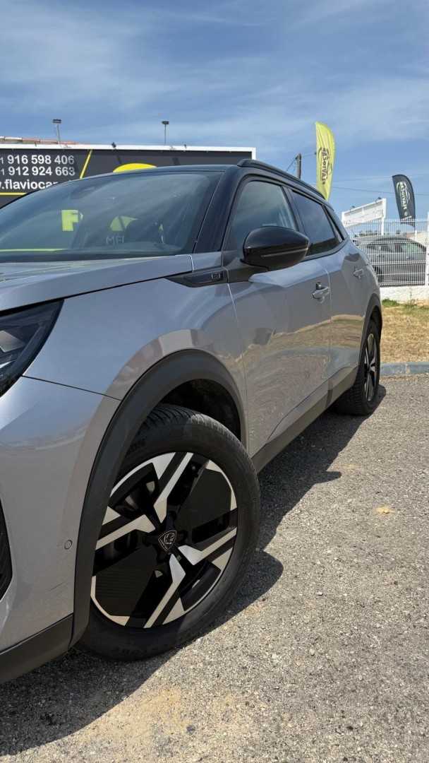 peugeot-2008-2023-gasolina-1199cc