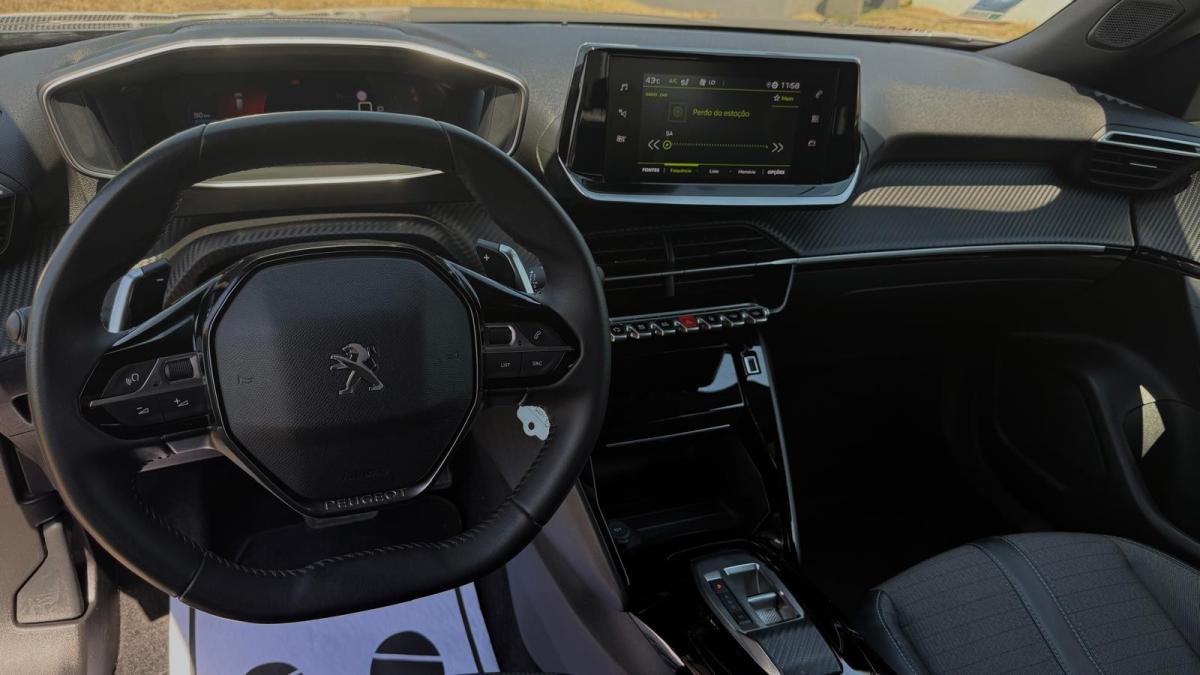 peugeot-2008-2022-gasolina-1199cc