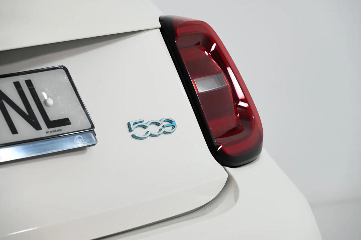 fiat-500c-2023-eletrico-0cc