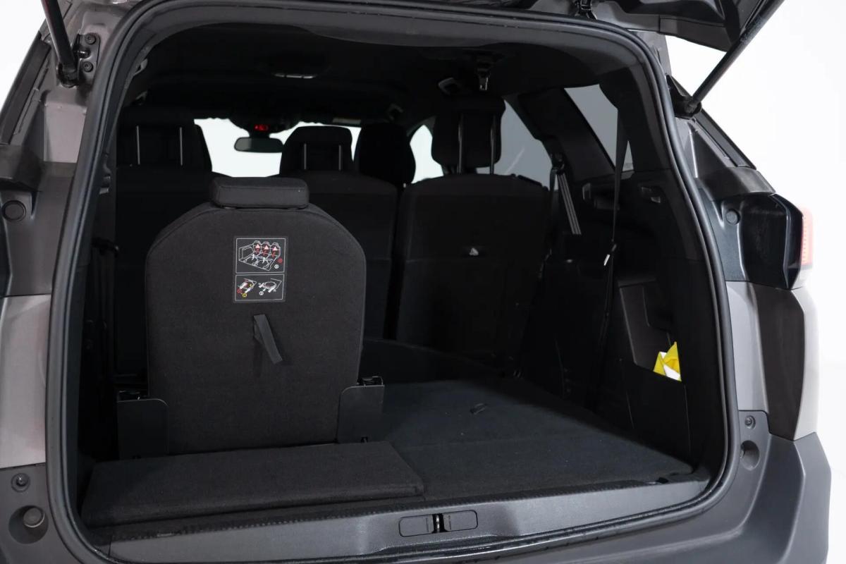 peugeot-5008-2023-diesel-1499cc