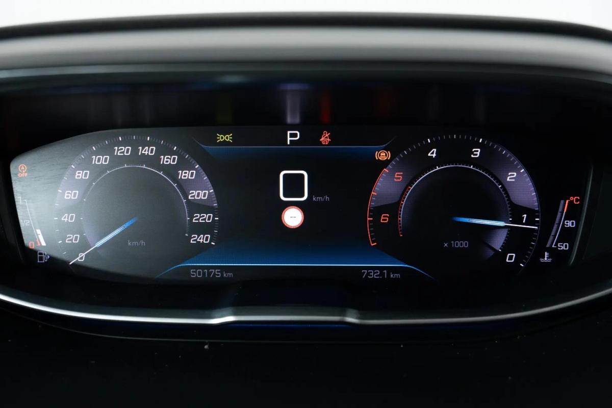 peugeot-5008-2023-diesel-1499cc
