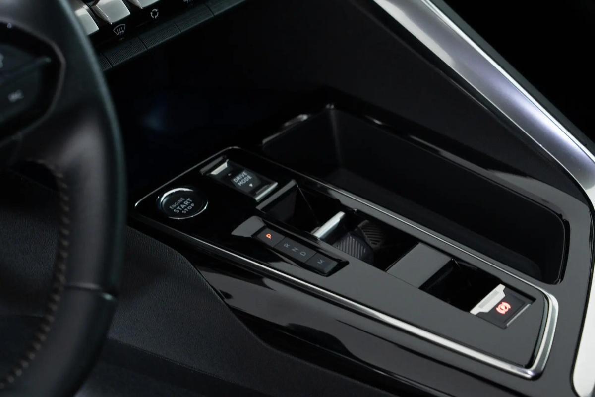 peugeot-5008-2023-diesel-1499cc