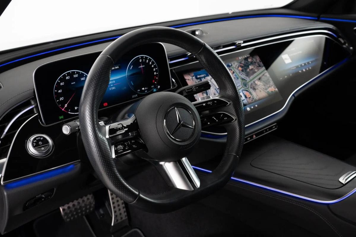 mercedes-benz-classe-e-e-300-e-2024-hibrido-a-gasolina-1991cc