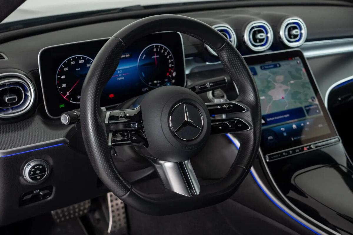 mercedes-benz-classe-c-c-300-e-2025-hibrido-a-gasolina-1999cc