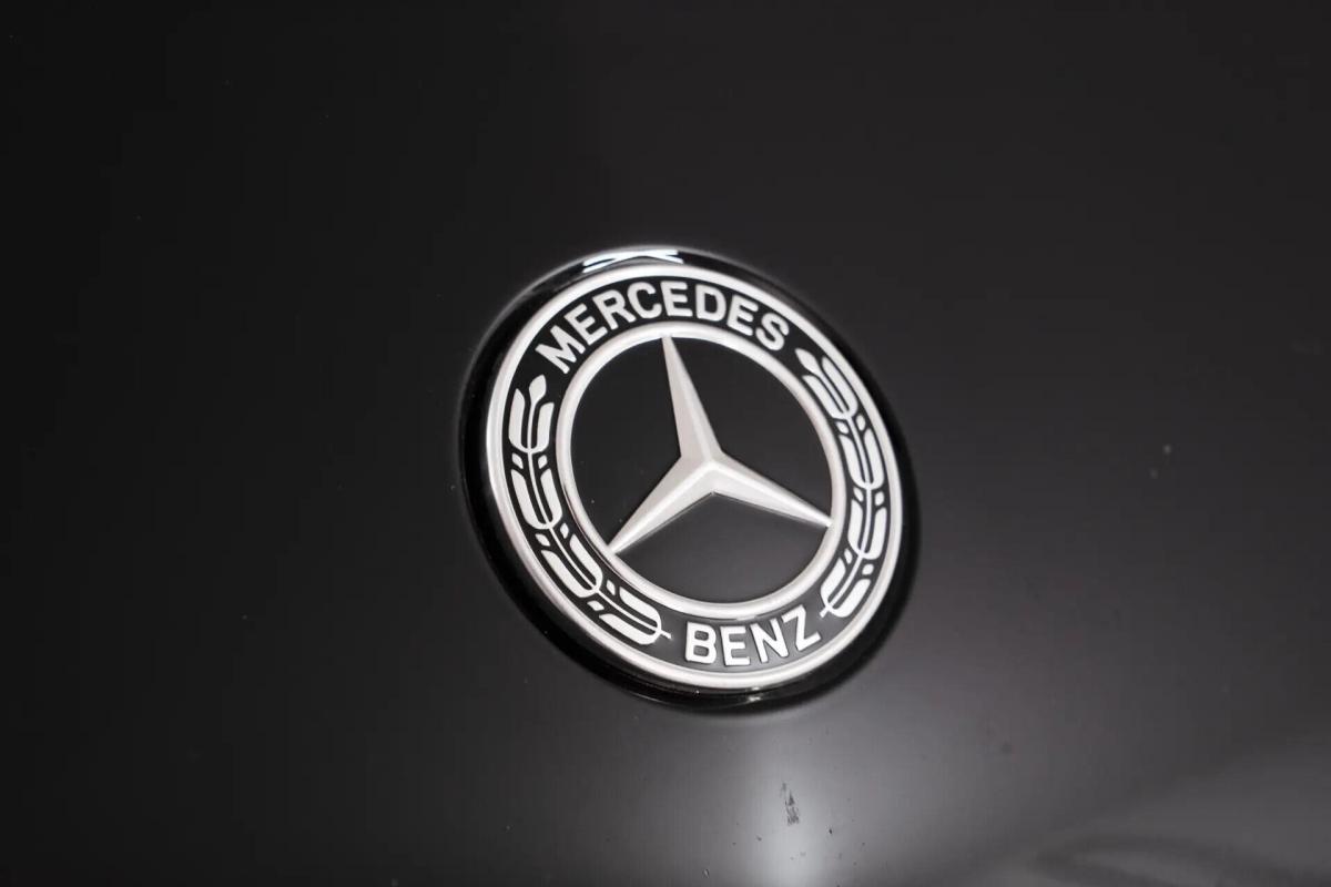 mercedes-benz-classe-c-c-300-e-2025-hibrido-a-gasolina-1999cc