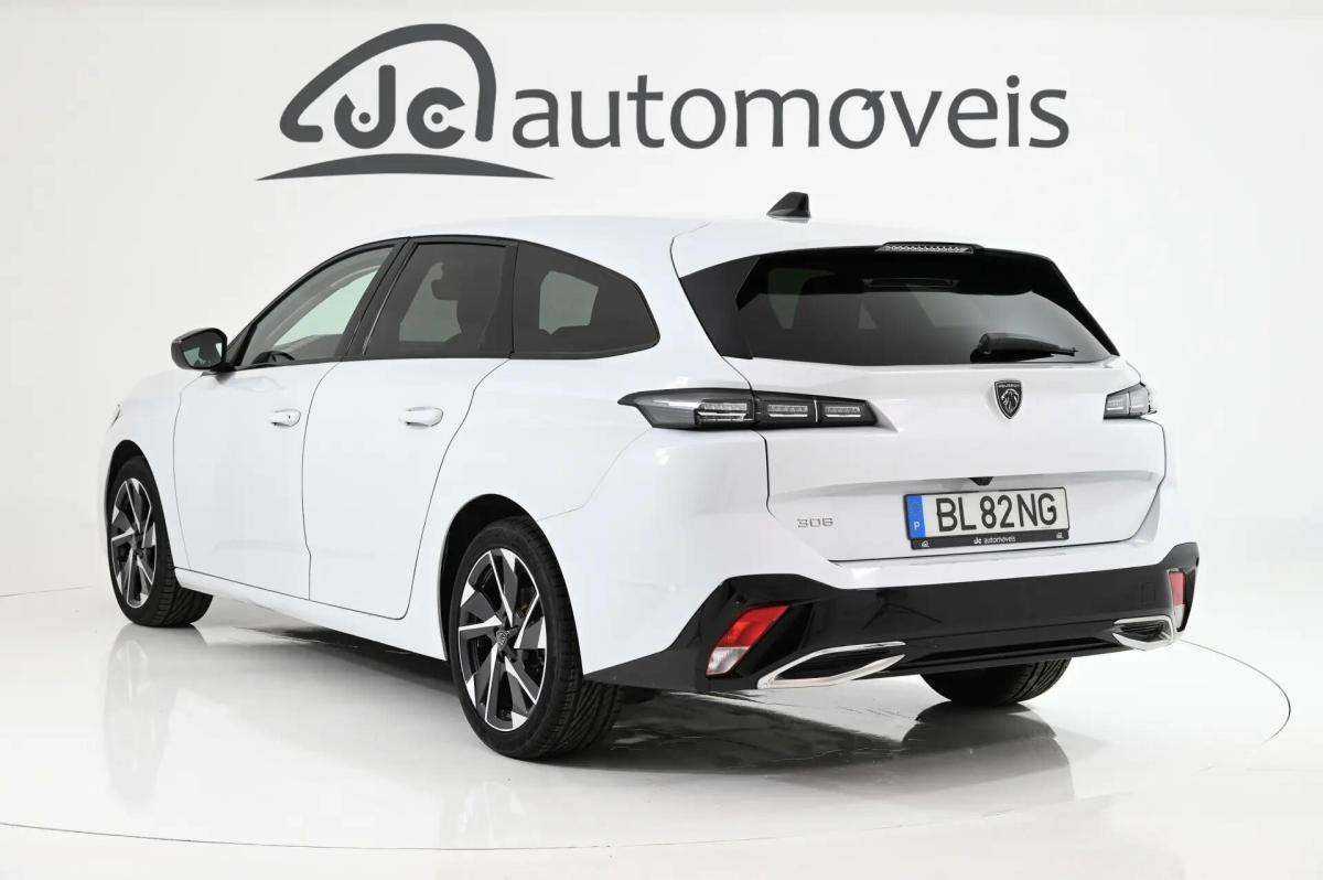 peugeot-308-sw-2024-gasolina-1199cc