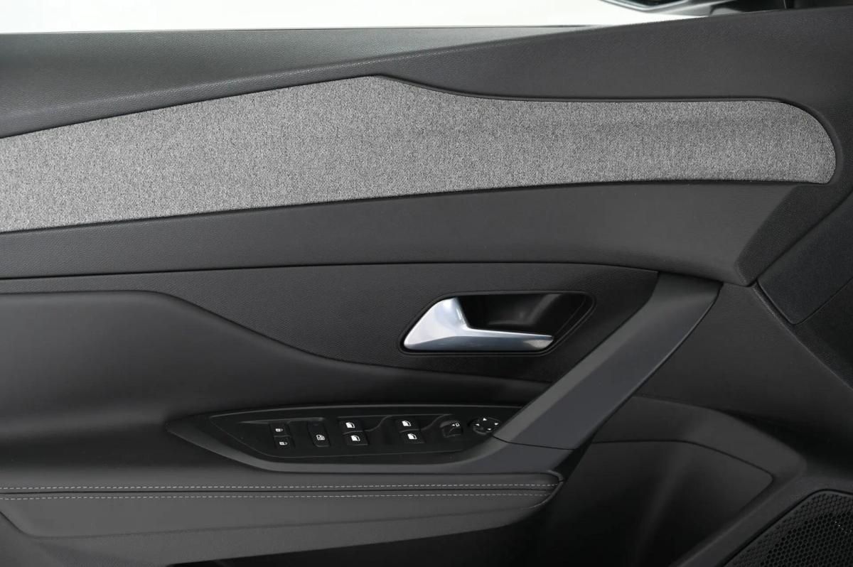 peugeot-308-sw-2024-gasolina-1199cc