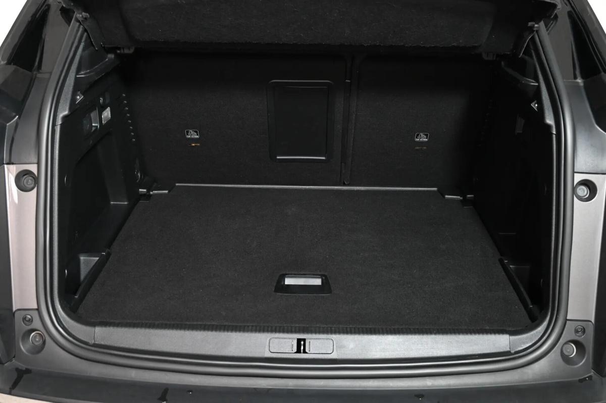 peugeot-3008-2023-diesel-1499cc
