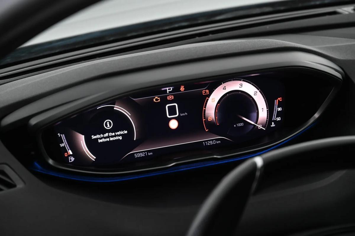 peugeot-3008-2023-diesel-1499cc