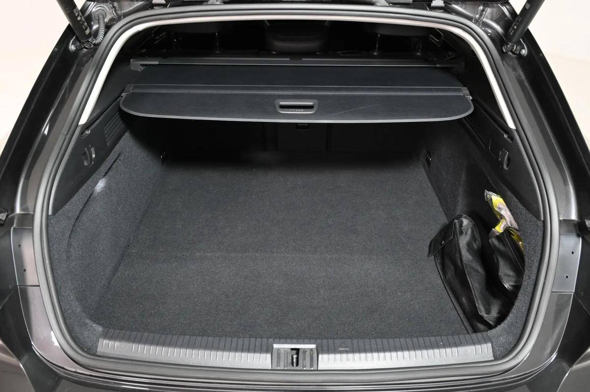 volkswagen-arteon-2022-hibrido-a-gasolina-1395cc
