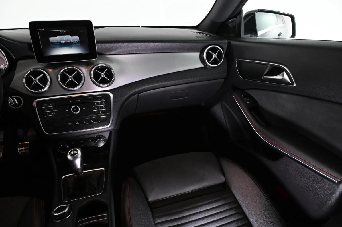 mercedes-benz-cla-200-cdi-2015-diesel-2143cc