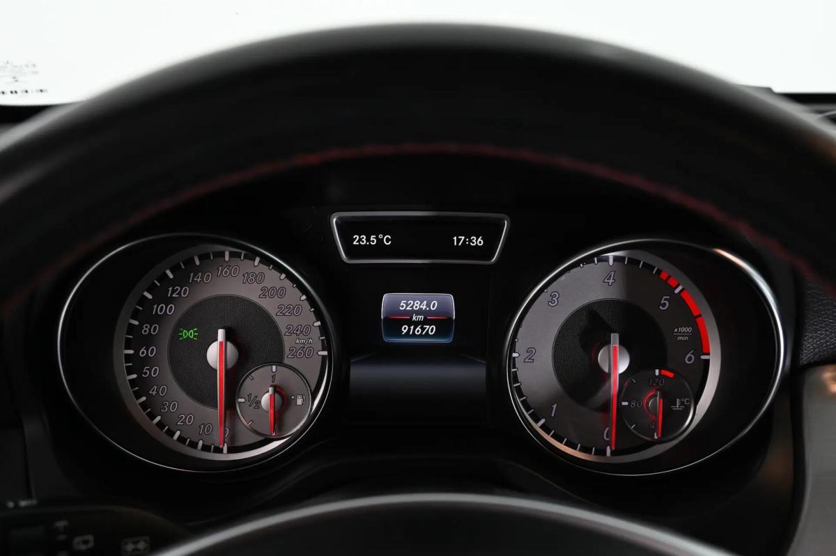 mercedes-benz-cla-200-cdi-2015-diesel-2143cc