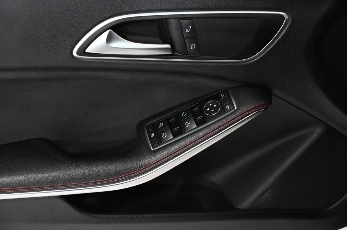 mercedes-benz-cla-200-cdi-2015-diesel-2143cc