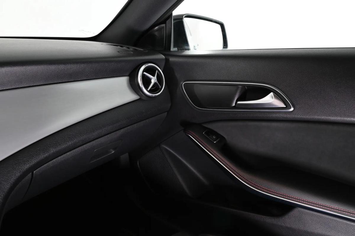 mercedes-benz-cla-200-cdi-2015-diesel-2143cc