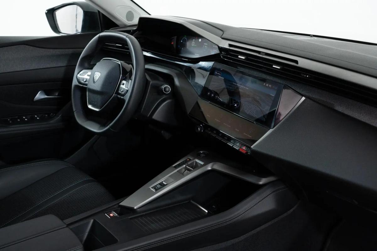 peugeot-308-2024-hibrido-a-gasolina-1598cc