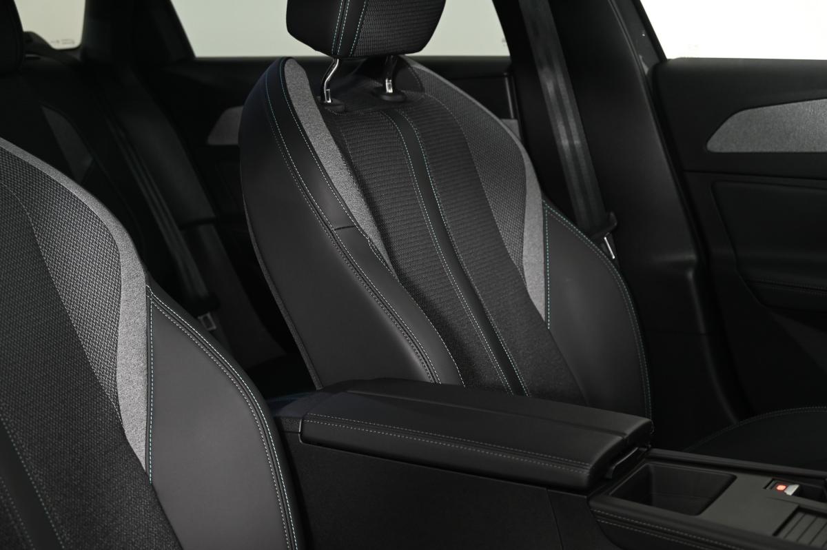 peugeot-308-sw-2024-diesel-1499cc