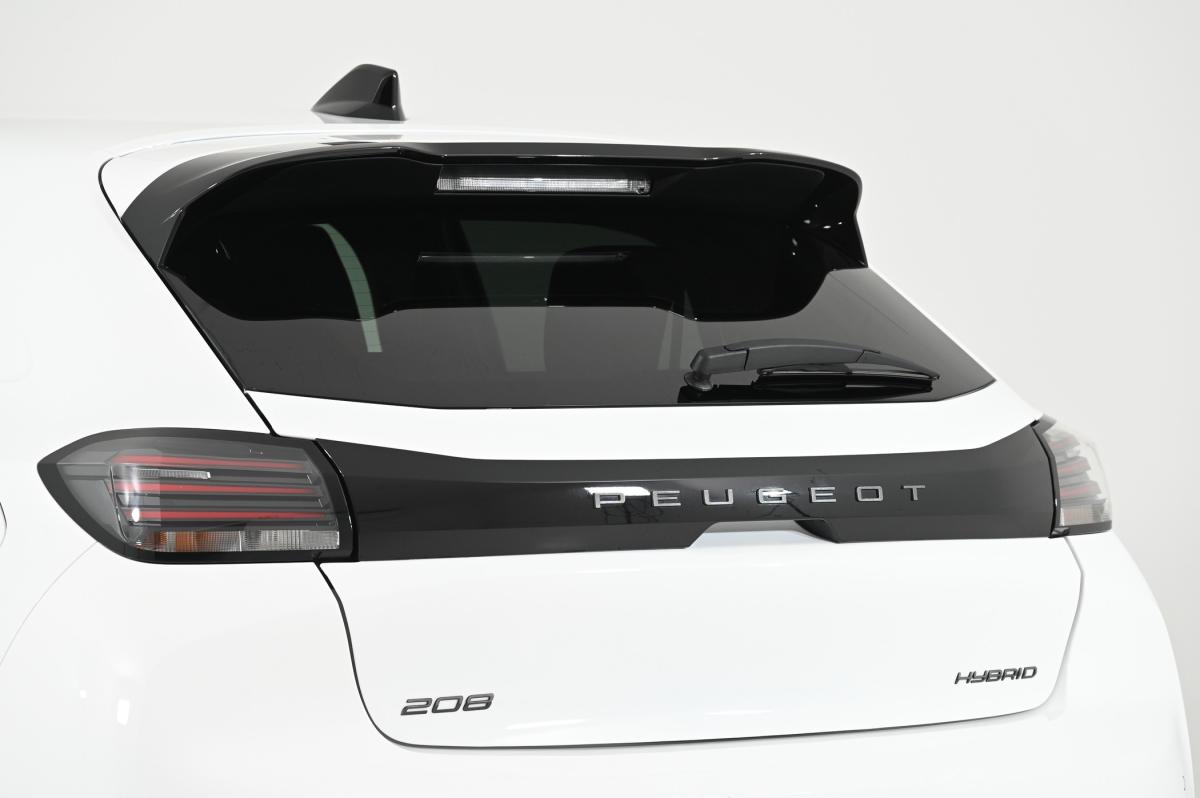 peugeot-208-2024-gasolina-1199cc