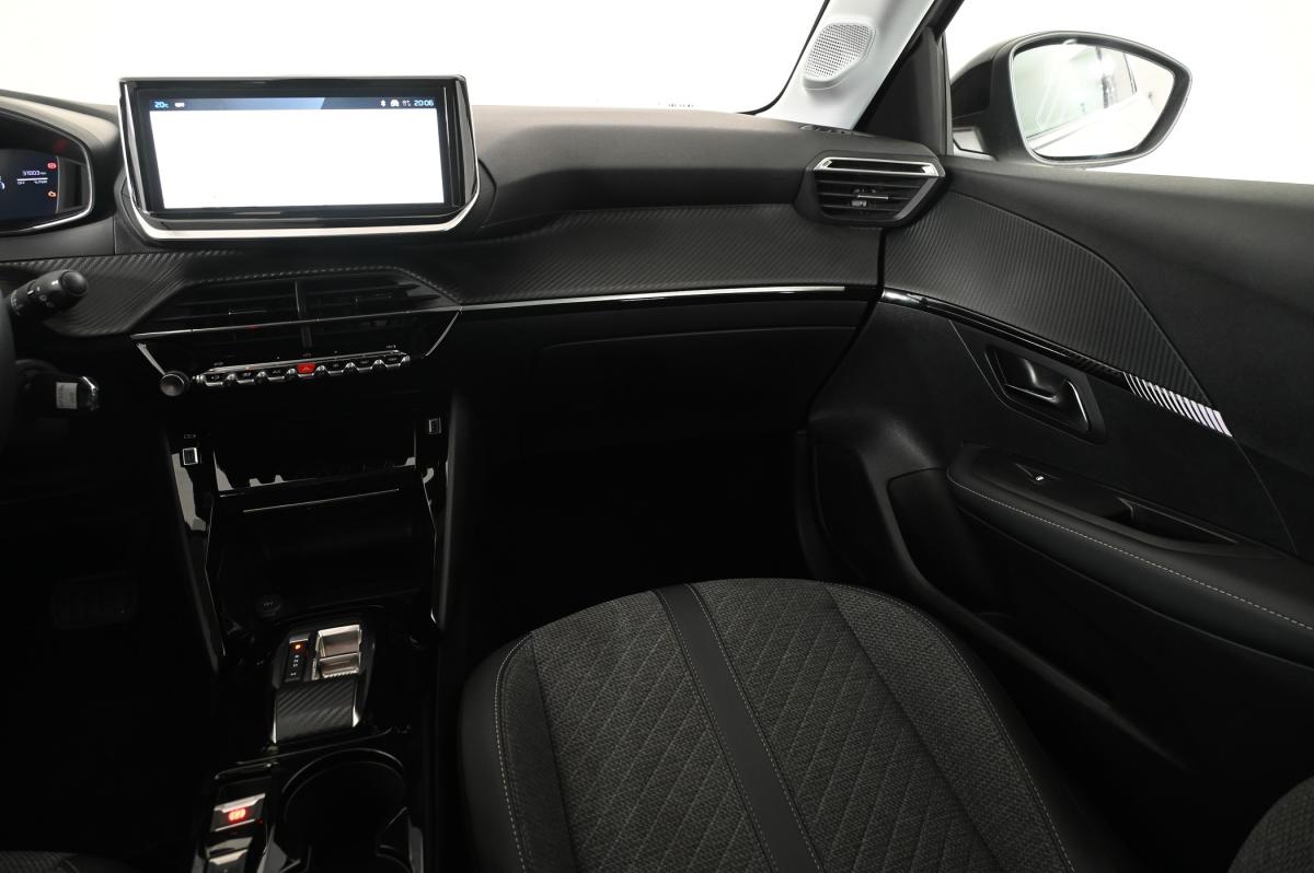 peugeot-208-2024-gasolina-1199cc