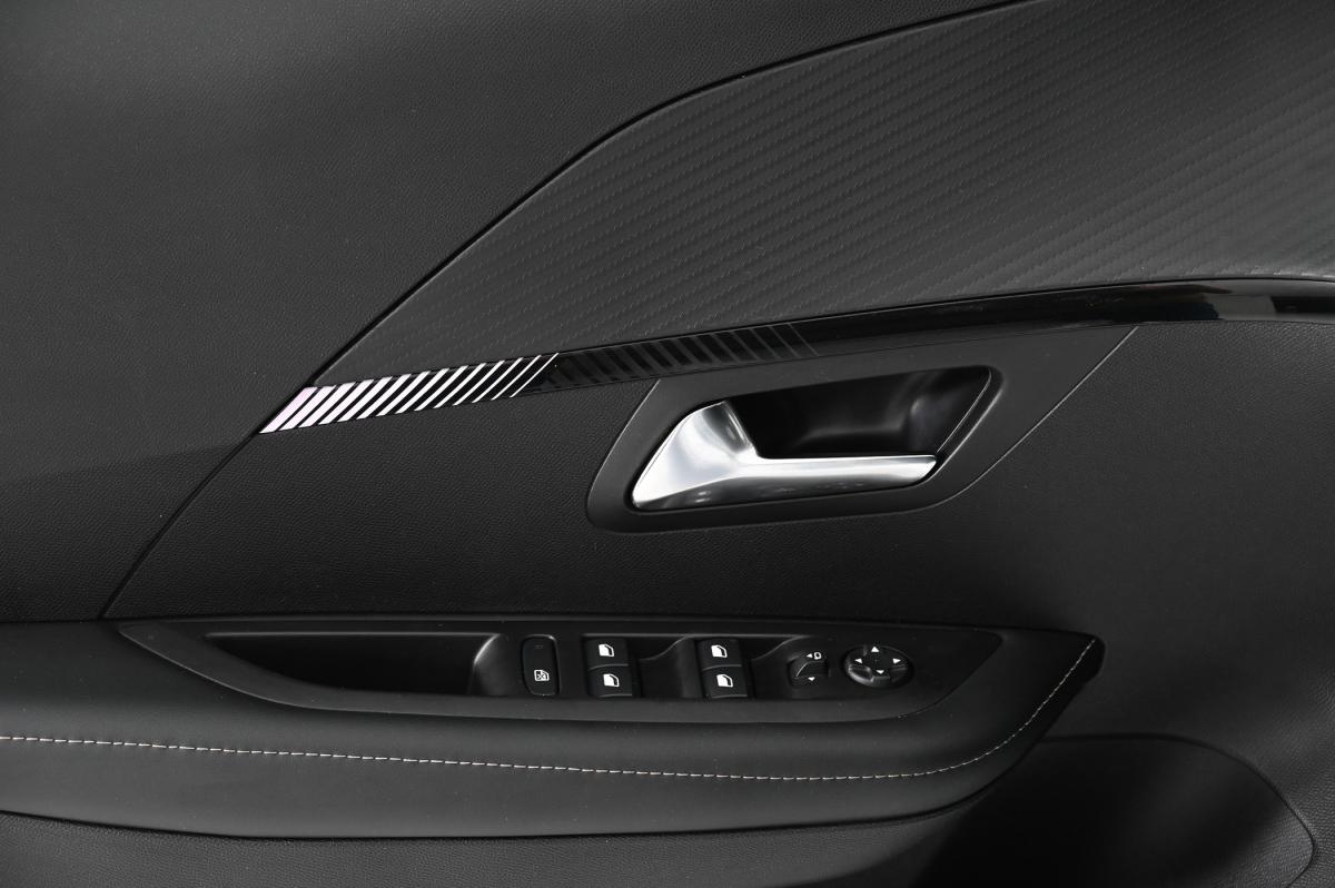 peugeot-208-2024-gasolina-1199cc