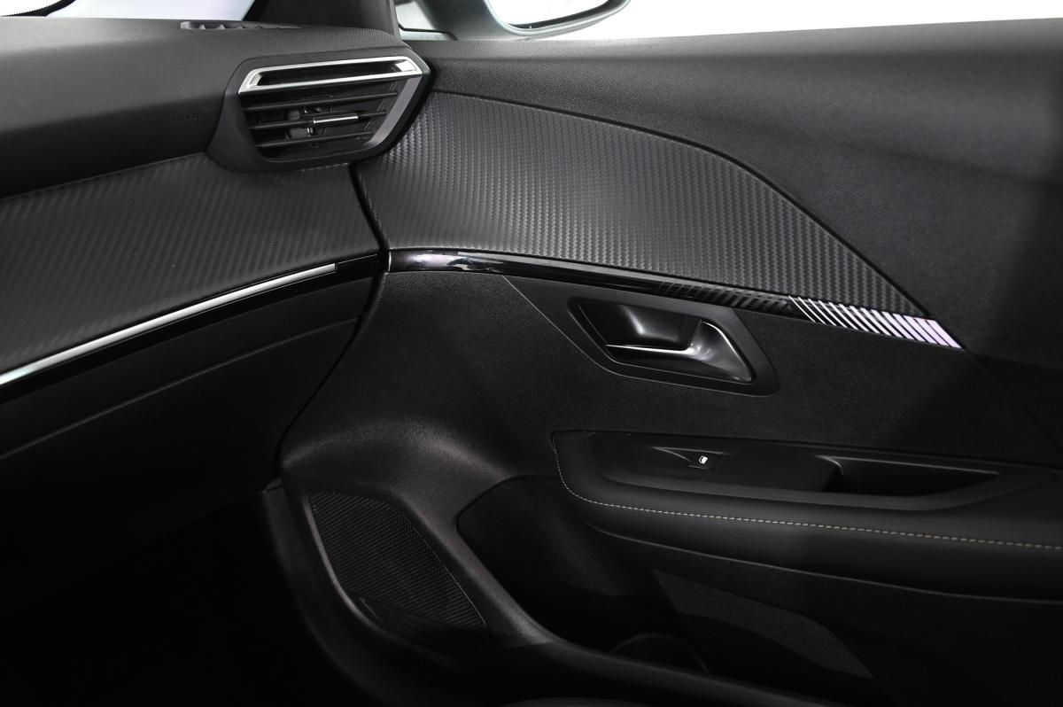 peugeot-208-2024-gasolina-1199cc