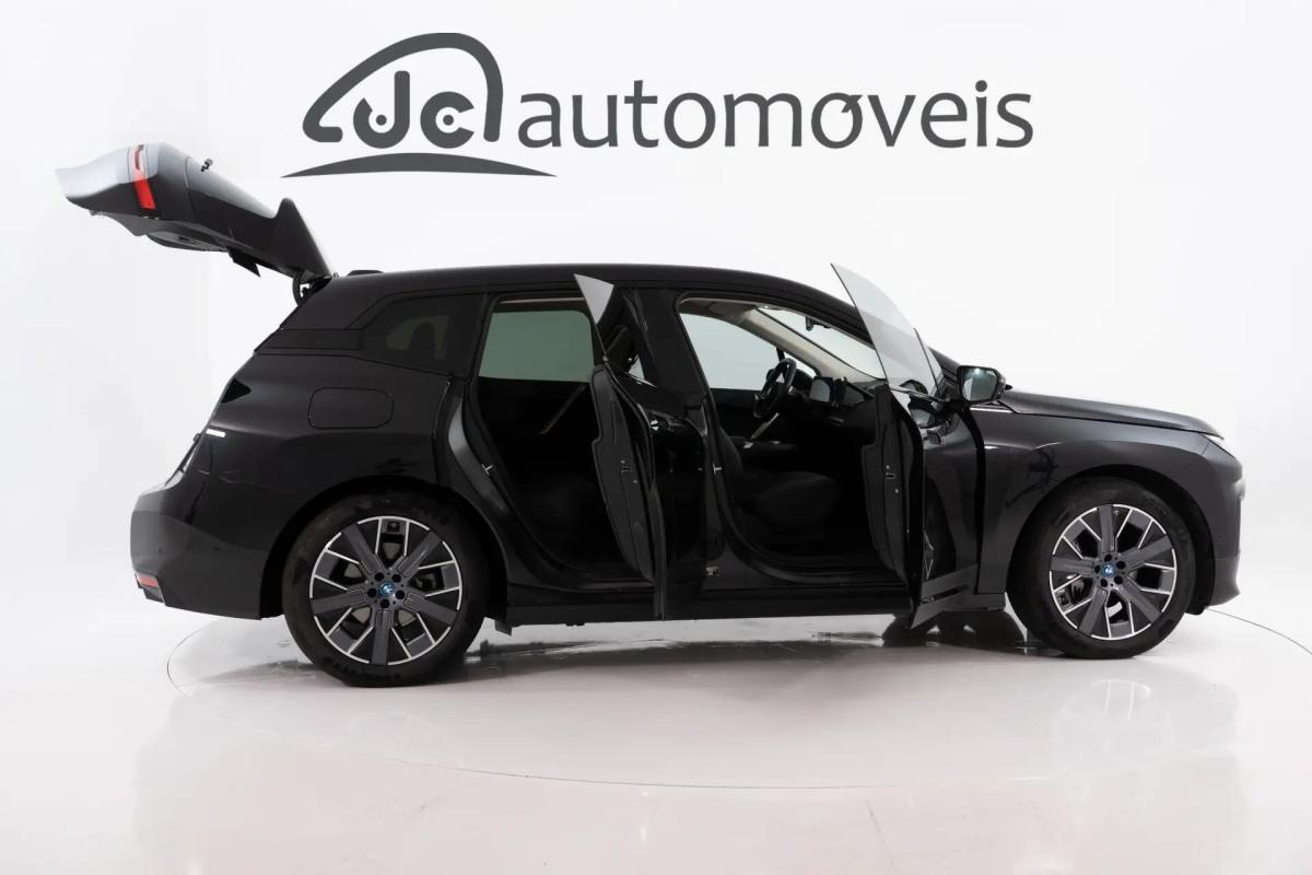 bmw-ix-xdrive40-2023-eletrico-0cc