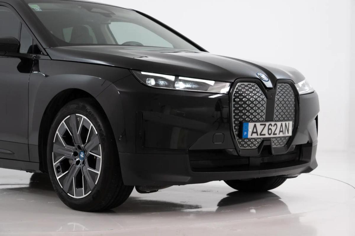 bmw-ix-xdrive40-2023-eletrico-0cc
