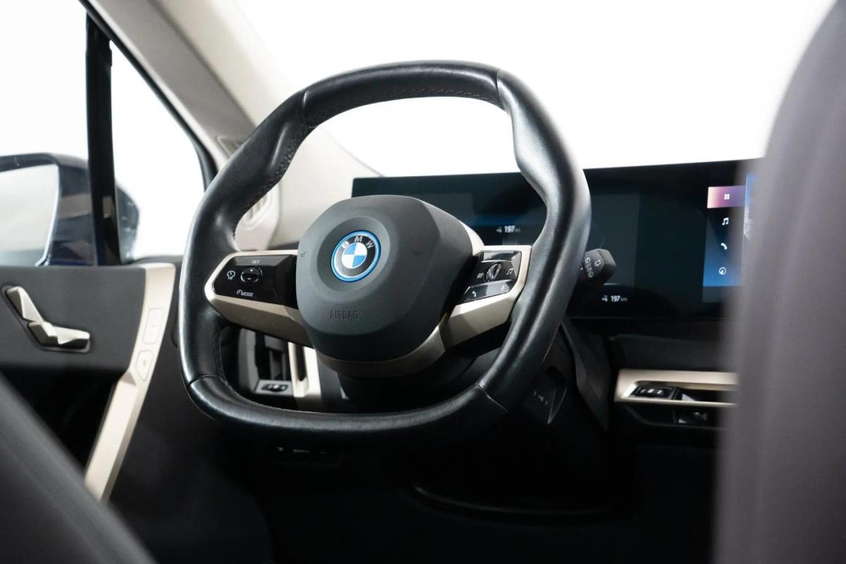 bmw-ix-xdrive40-2023-eletrico-0cc