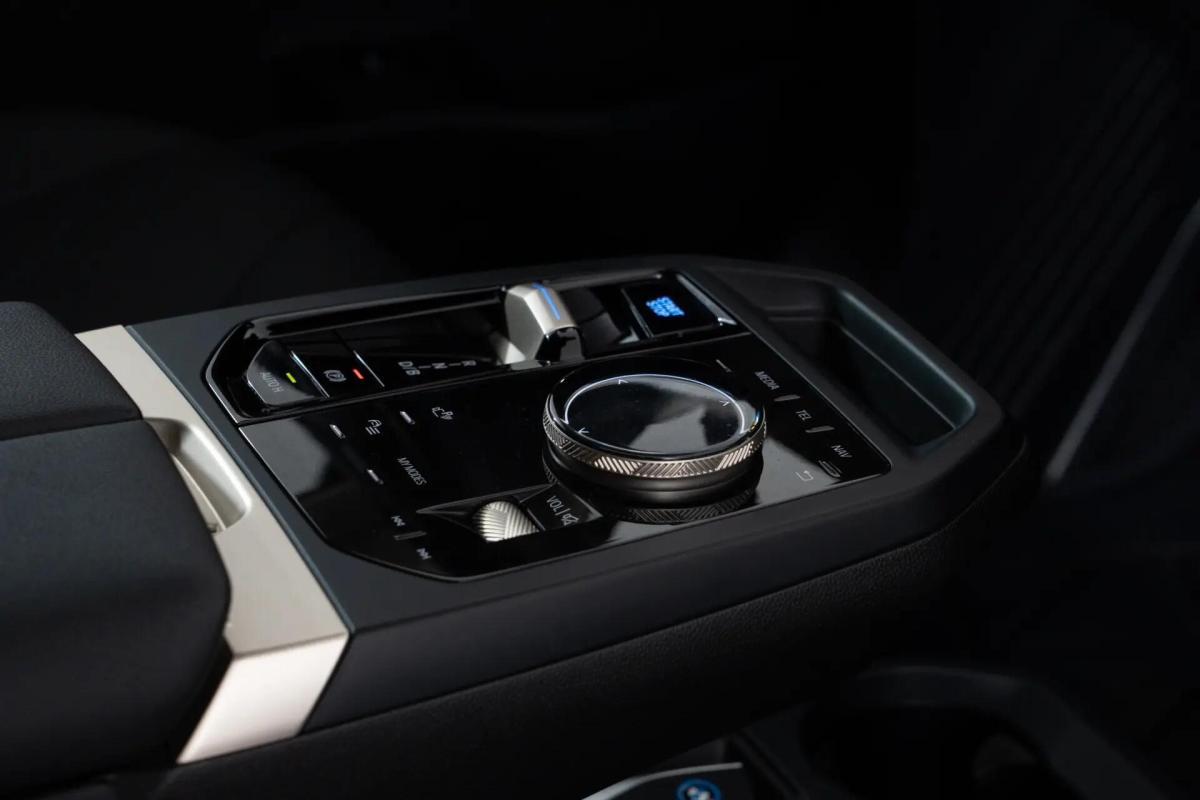 bmw-ix-xdrive40-2023-eletrico-0cc