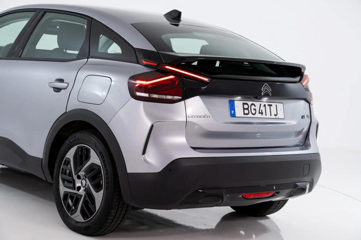 citroen-e-c4-2024-eletrico-0cc