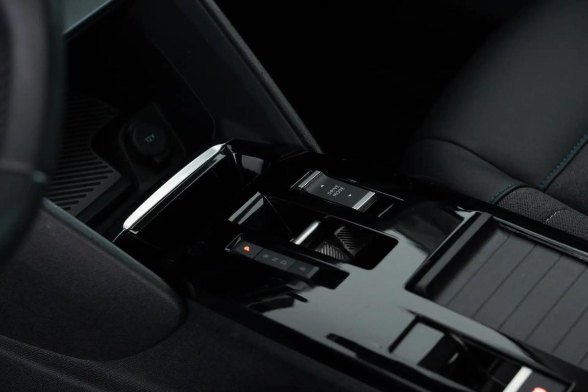 citroen-e-c4-2024-eletrico-0cc