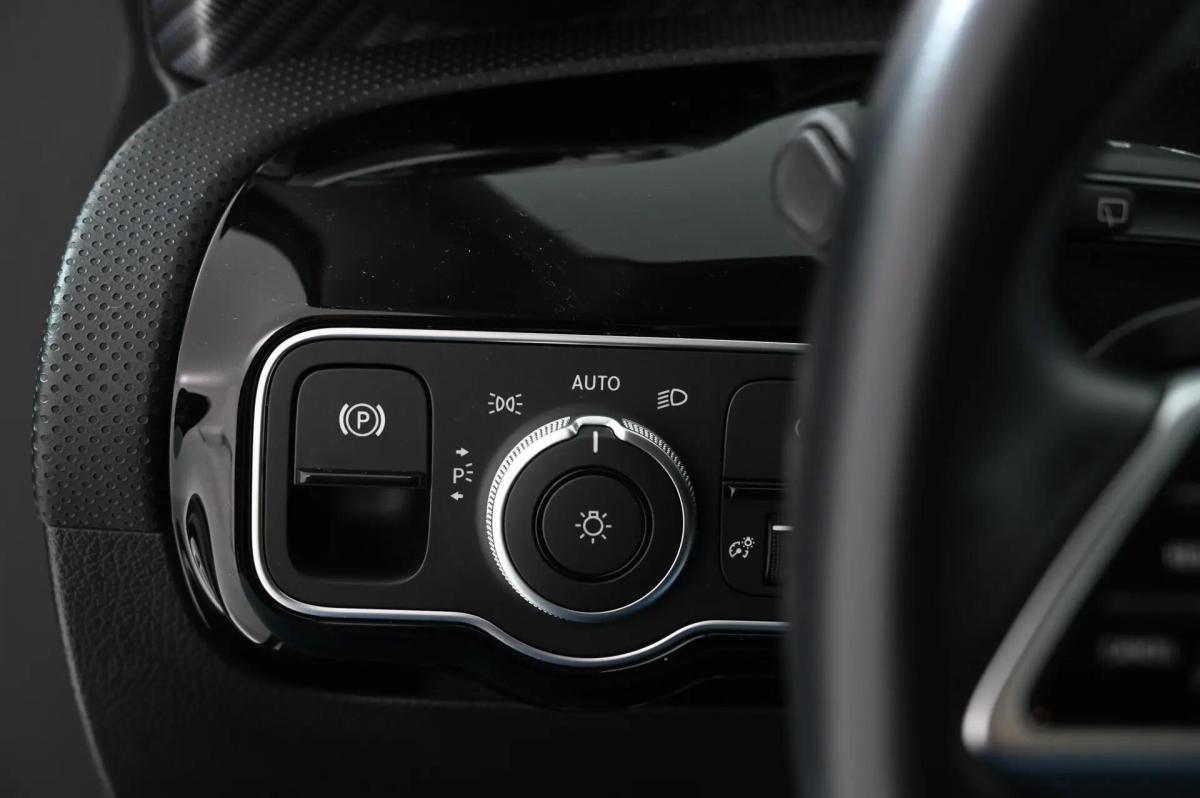 mercedes-benz-classe-a-a-200-2023-gasolina-1332cc
