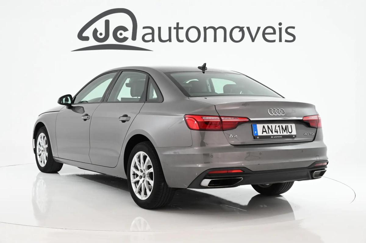 audi-a4-2022-diesel-1968cc
