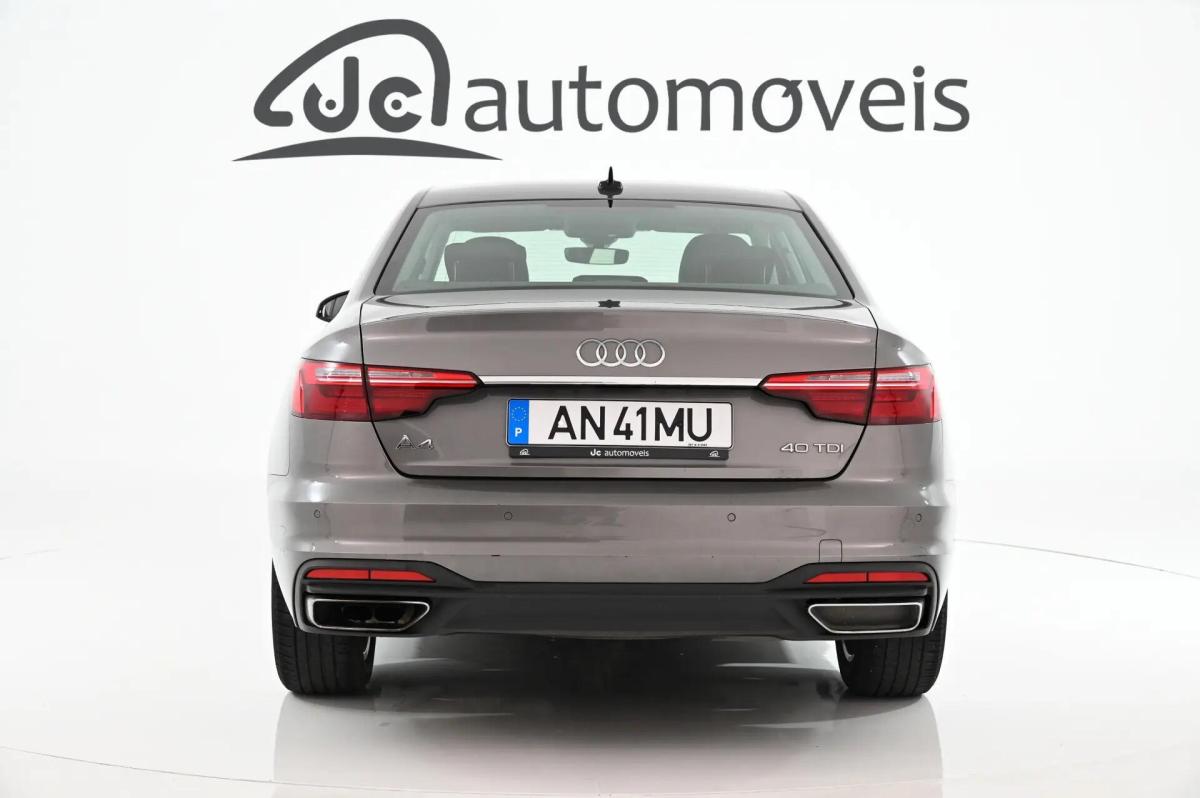 audi-a4-2022-diesel-1968cc