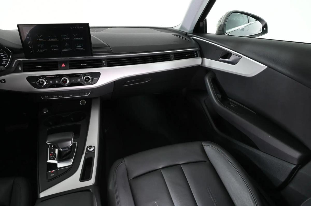 audi-a4-2022-diesel-1968cc