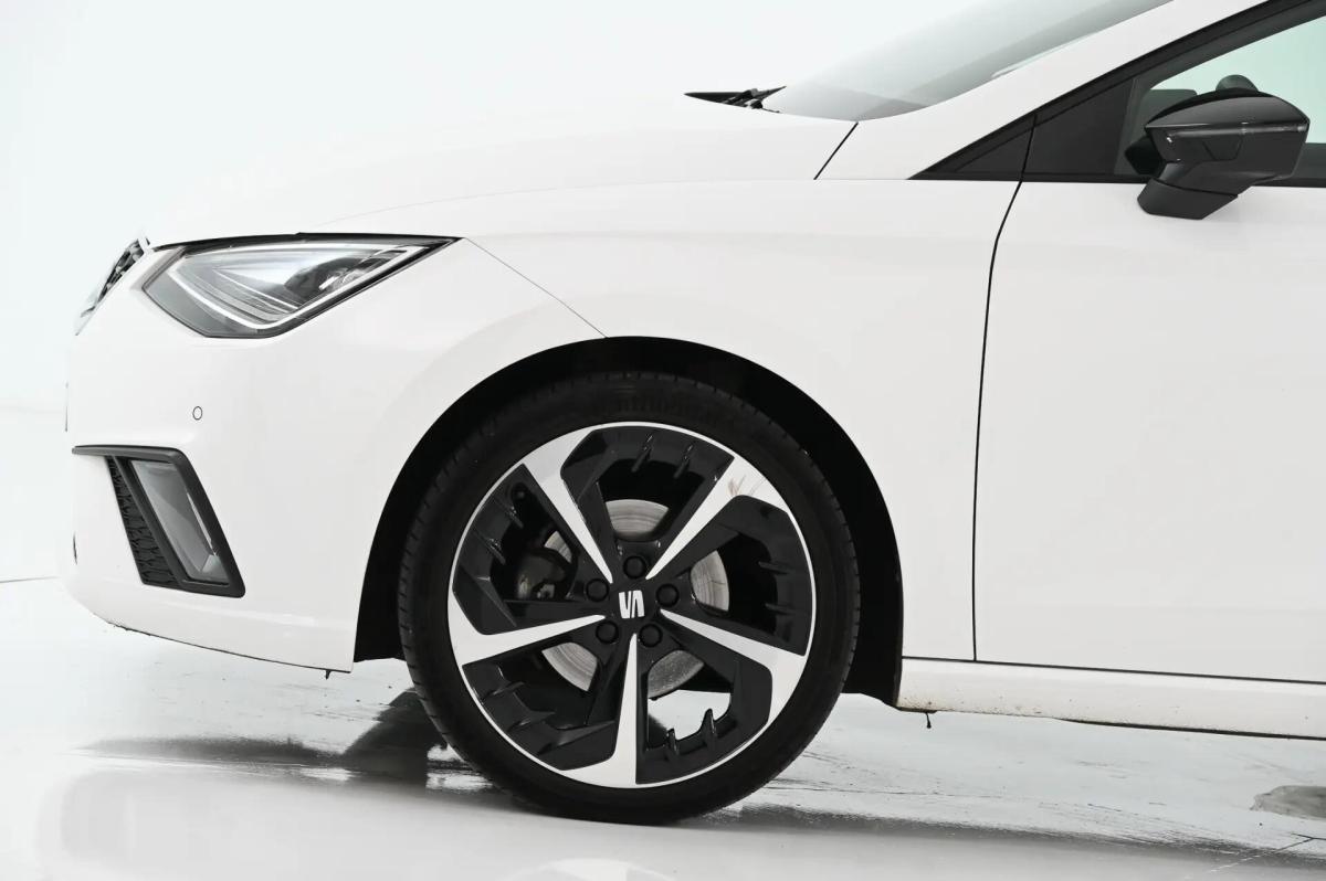 seat-ibiza-2024-gasolina-999cc
