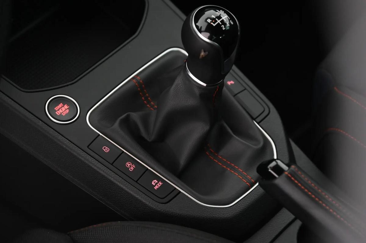 seat-ibiza-2024-gasolina-999cc