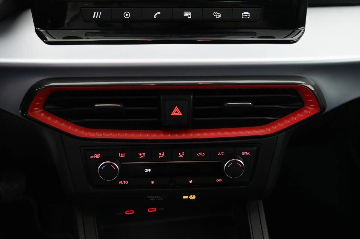seat-ibiza-2024-gasolina-999cc