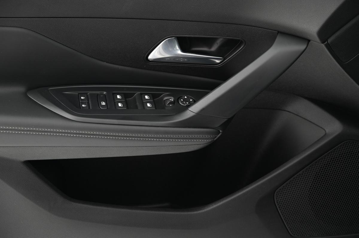 peugeot-308-2024-diesel-1499cc