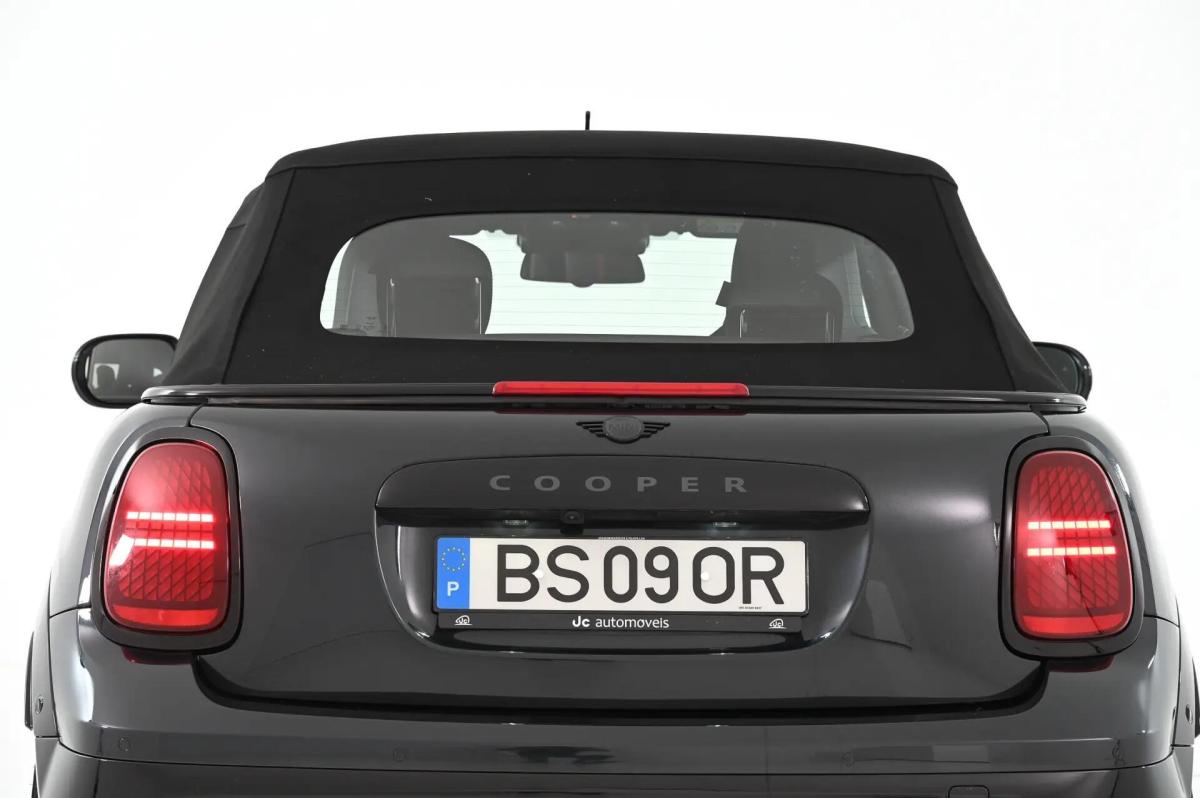 mini-cabrio-2025-gasolina-1998cc