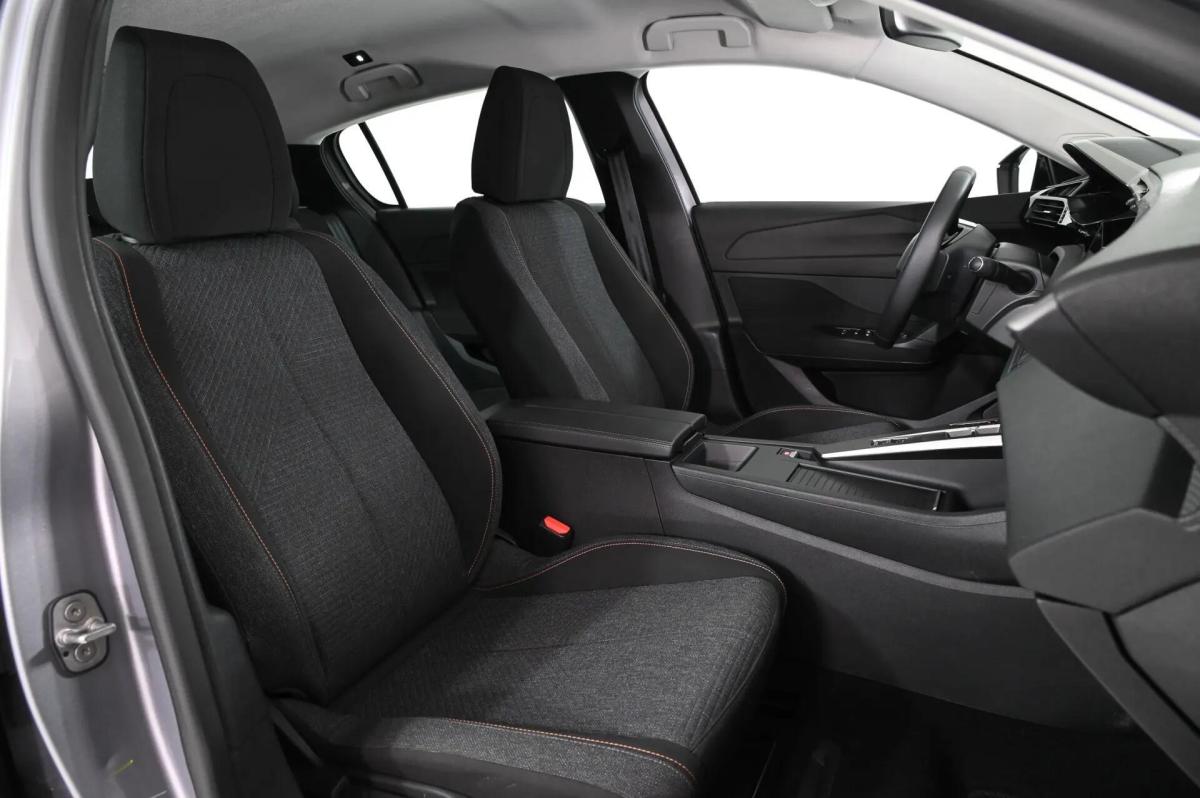 peugeot-e-308-2025-eletrico-0cc